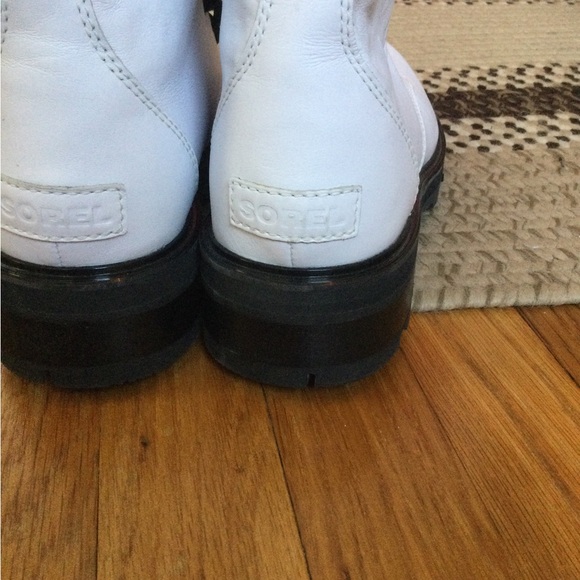 Sorel white leather waterproof boot - Picture 11 of 12